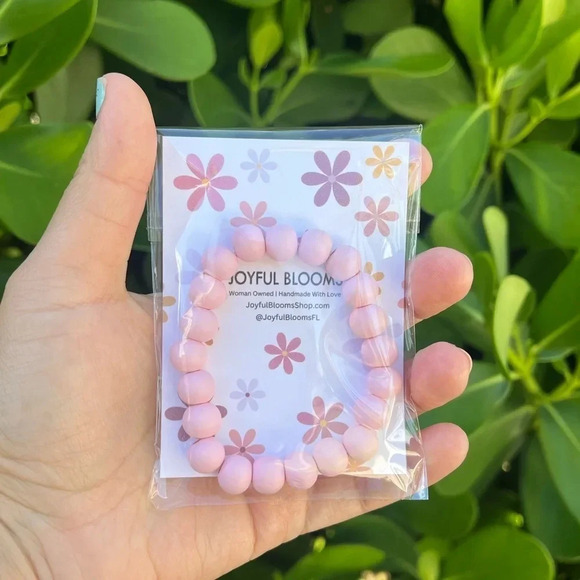 🎈4 LISTINGS FOR $20 Wood Bead Bracelet | round bead bracelet | chunky bracelet - Picture 2 of 2